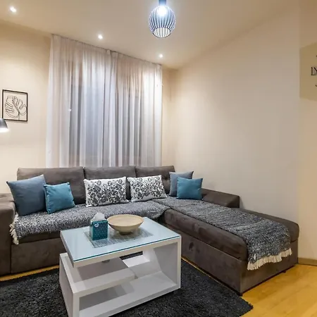 Kalman Iskra Apartment *