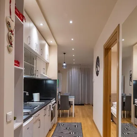 Kalman Iskra Apartamento